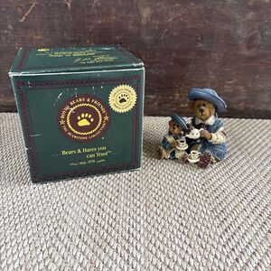 Boyds Bears Catherine and Caitlin Berriweather Fine Cup Of Tea